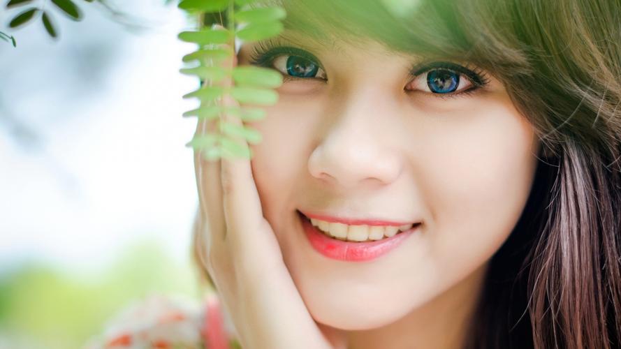 粤剧艺术大师红线女百年诞辰纪念图书在香港书展首发